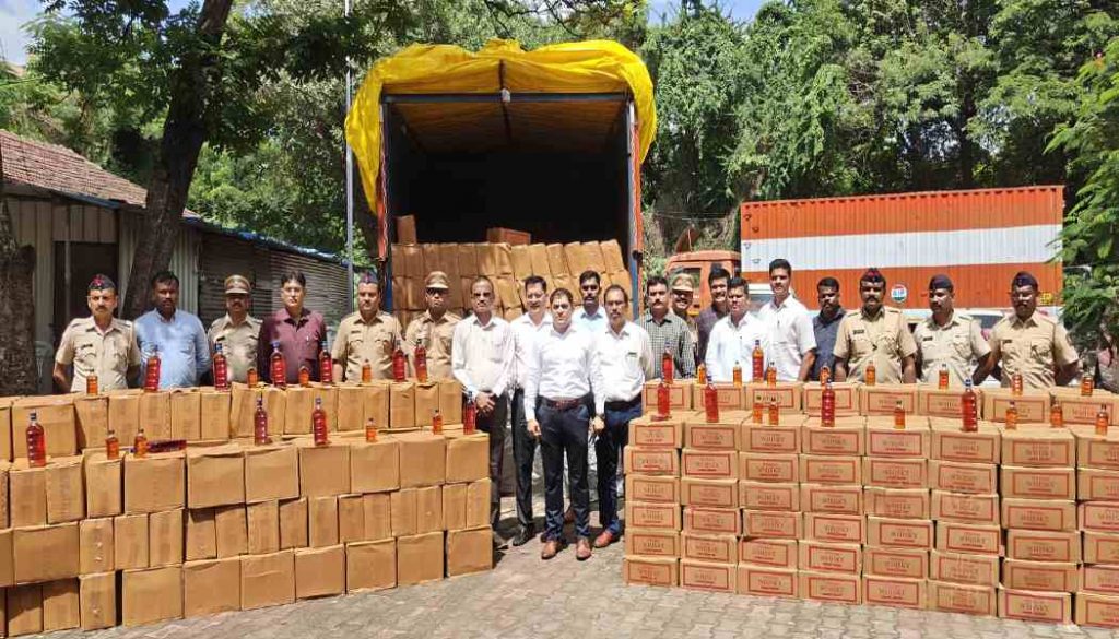 Pune State Excise Busts Goa Liquor Smuggling Racket