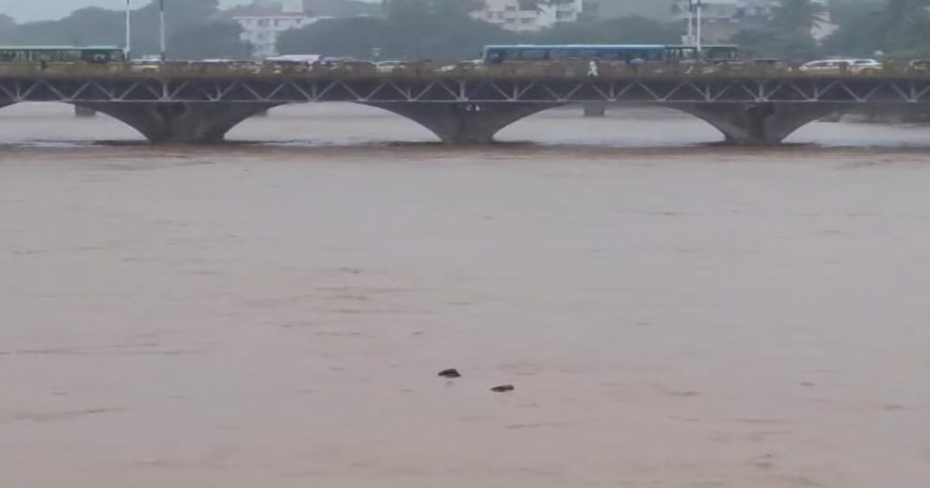Schoolboy Swept Away in Mutha River Near Poona Hospital