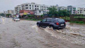 Waterlogging On Lohgaon-Wagholi Road