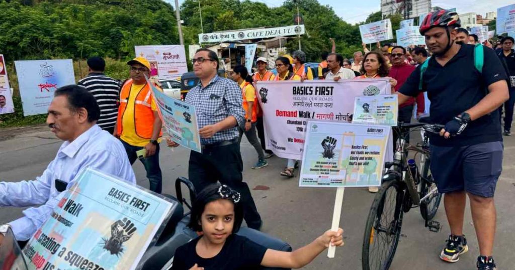 Bavdhan Residents Stage Silent Protest