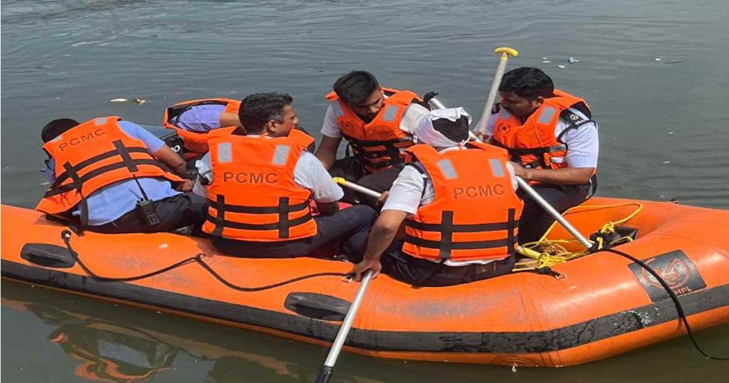 _Three Students Drown in Indrayani River