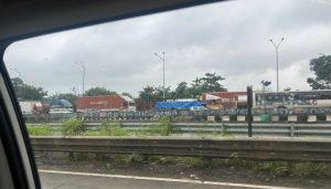 Mumbai to Pune Lane Heavily Congested for Ganesh Utsav Travel