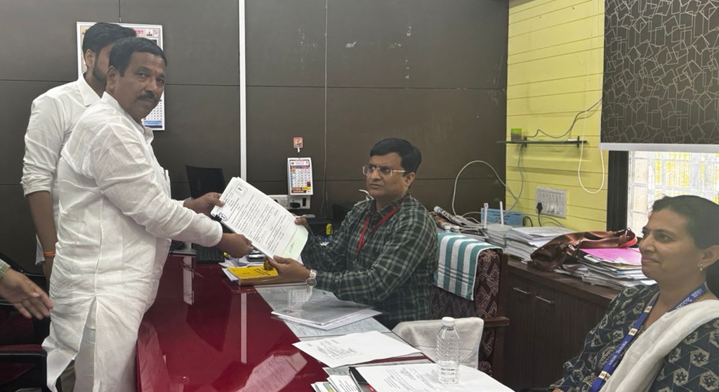 nomination filling Bapu Pathare
