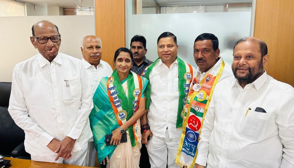 Former Corporators Rekha and Chandrakat Tingre Join NCP Sharad Pawar Faction