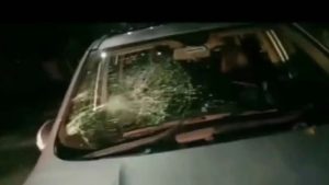 Gang vandalizes vehicles in Aundh