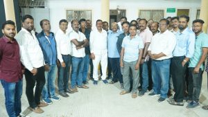 Pathare meets Christian community members