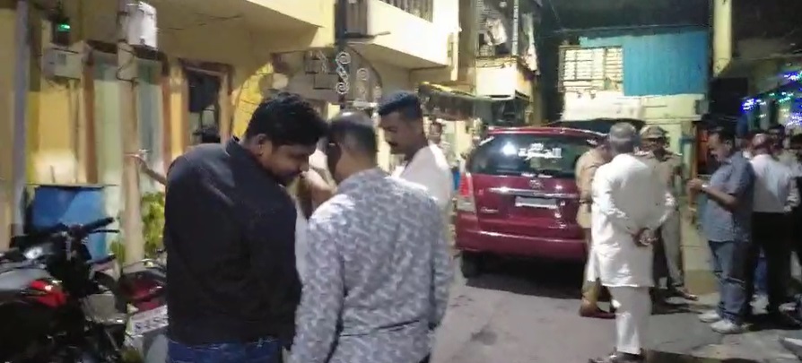 retired armyman shoots man over parking dispute in Pune