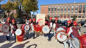women dhol pathak