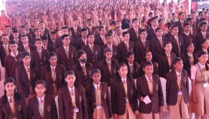 A unique invention of national unity through collective singing of Vande Mataram by nearly 3 thousand students