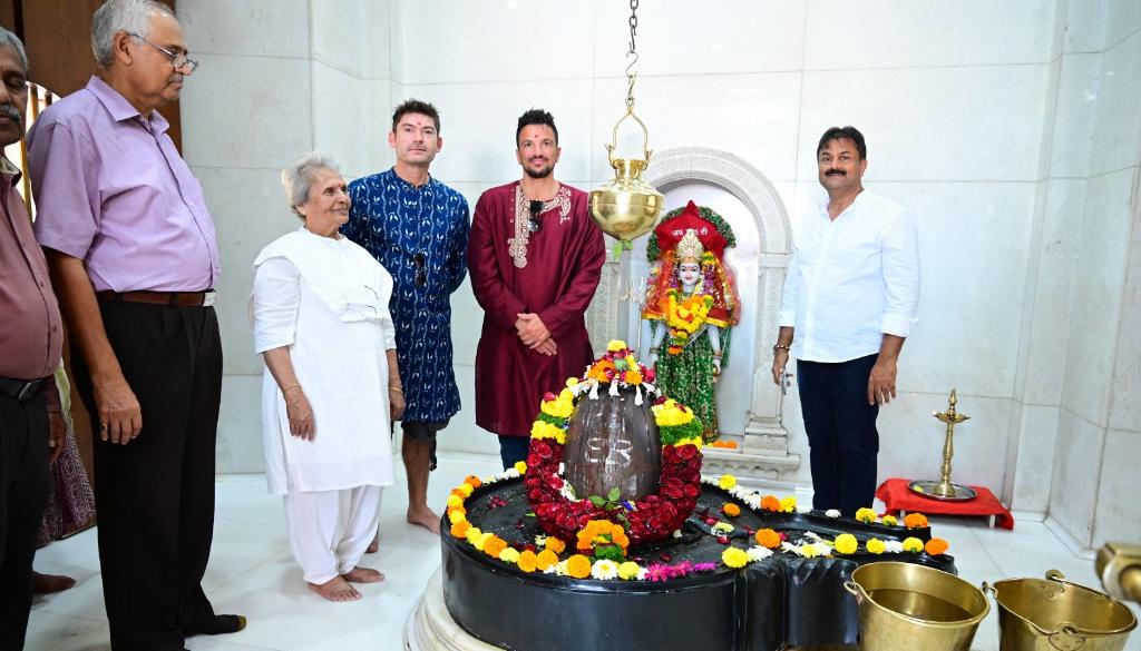 Peter Andre visits Punyadham Ashram