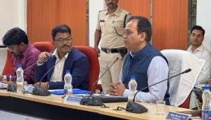 DRUCC Meeting Held to Address Pune Railway Division's Passenger Needs
