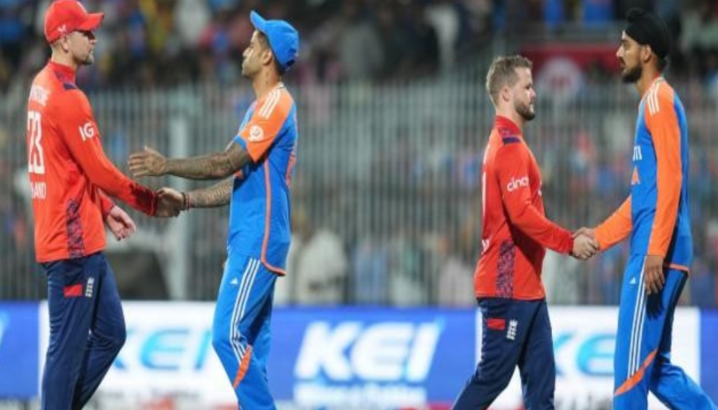 _India and England in Pune