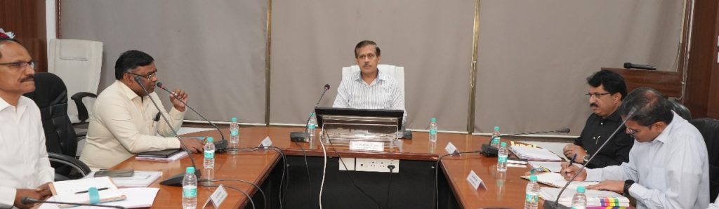 Mahavitaran CMD Lokesh Chandra
