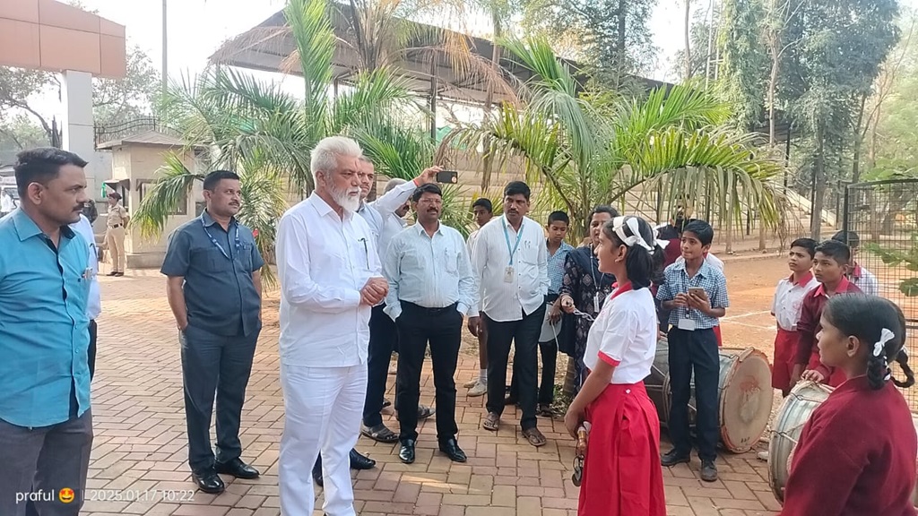 dada bhuse