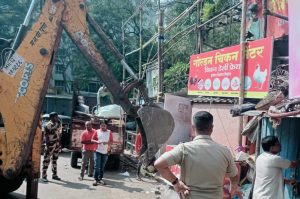 huts removed by pmc anti-encroachment drive