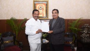 Nitin Gadkari and Phathare