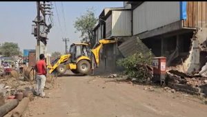 PCMC Resumes Anti-Encroachment Drive in Chikhali Amid Heavy Police Presence