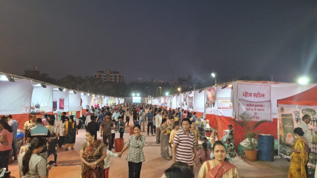 Pavanathadi Jatra Crowd