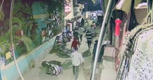 bike cars vandalized in Vadgaon Sheri