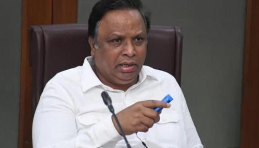 Cultural Minister Ashish Shelar