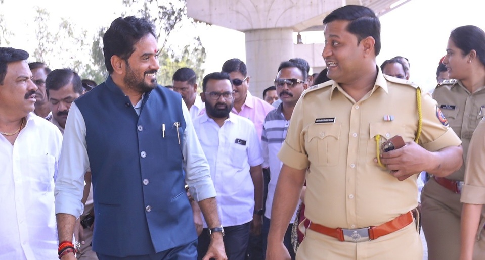 MLC Yogesh Tilekar Directs Completion of Katraj Chowk Flyover by December 2025