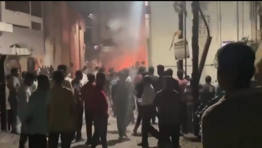 Nagpur Erupts in Violence Over Aurangzeb Tomb Row