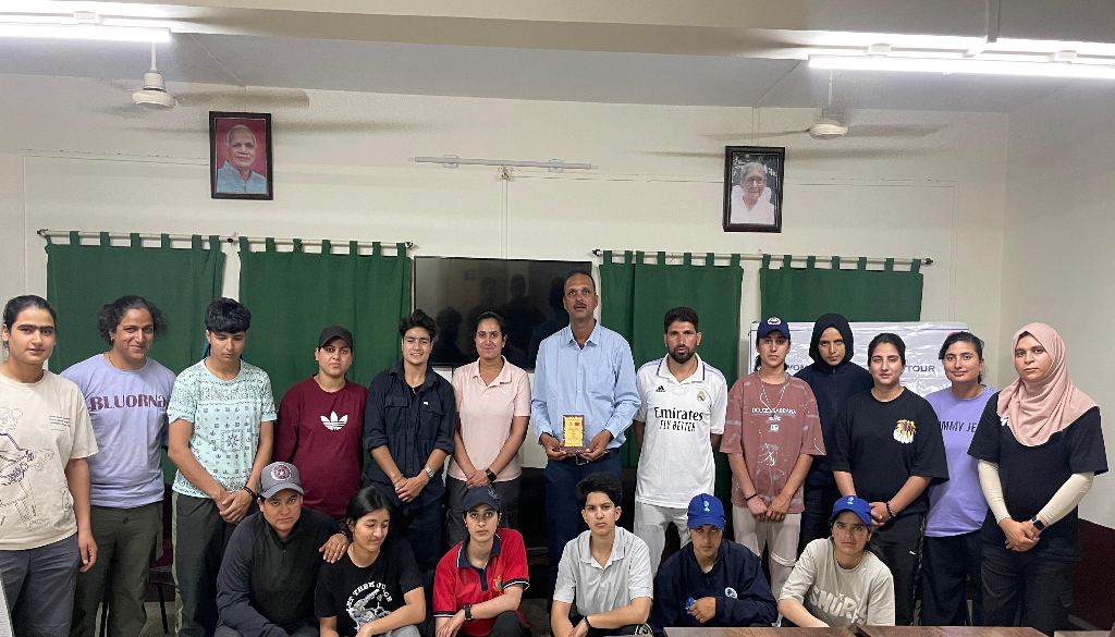 United Kashmir Women Cricket Team Wins Hearts At Pune 1
