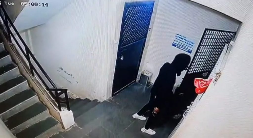 Armed Masked Men Create Panic at Sidra Garden Society in Dhanori