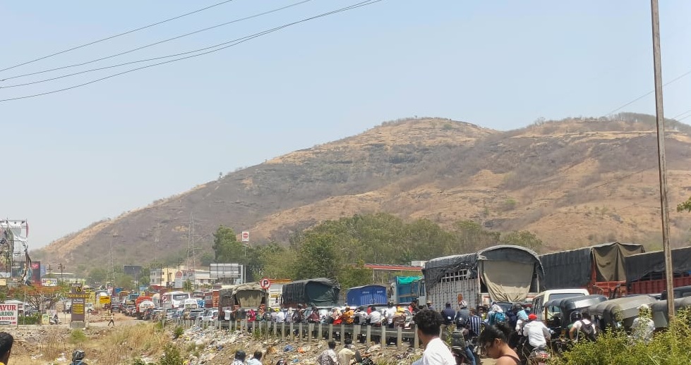 Traffic jam on old Mumbai Pune Highway