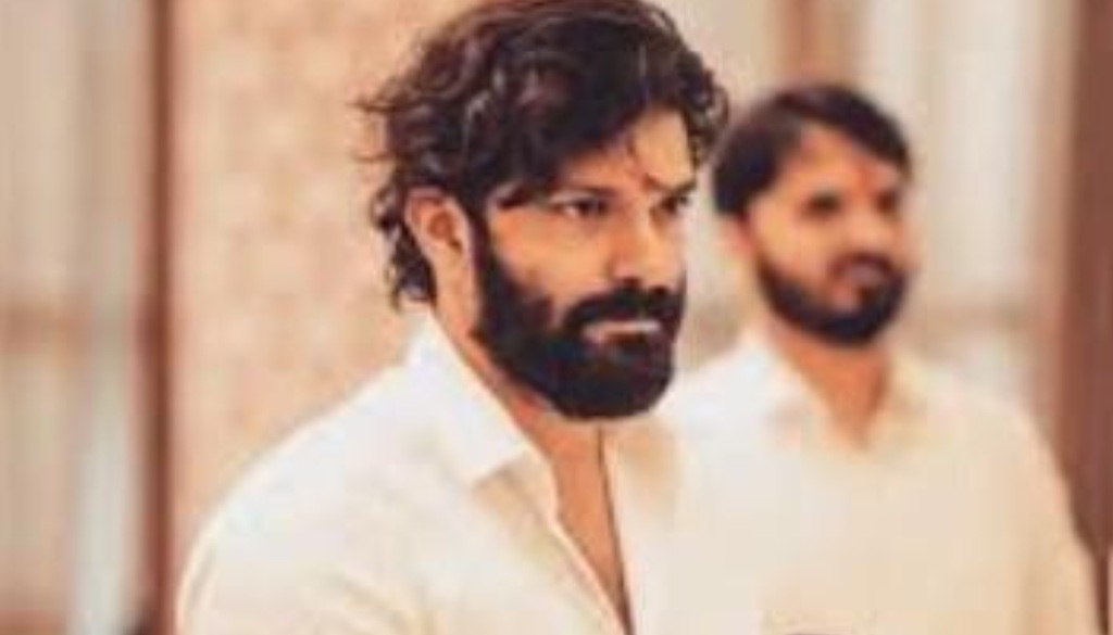 Amit Thackeray