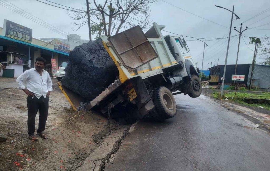 Civic Negligence in Handewadi Could Cost Votes