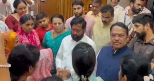 Eknath Shinde with Kaspate family