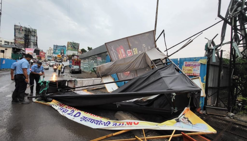 Porwal Road Hoarding collapse