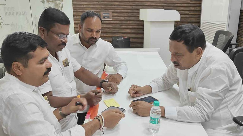 MLA Bapusaheb Pathare Launches 'Janta Darbar' Initiative to Address Citizens