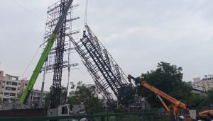 PMRDA Cracks Down on Illegal Hoardings Along Palkhi Route