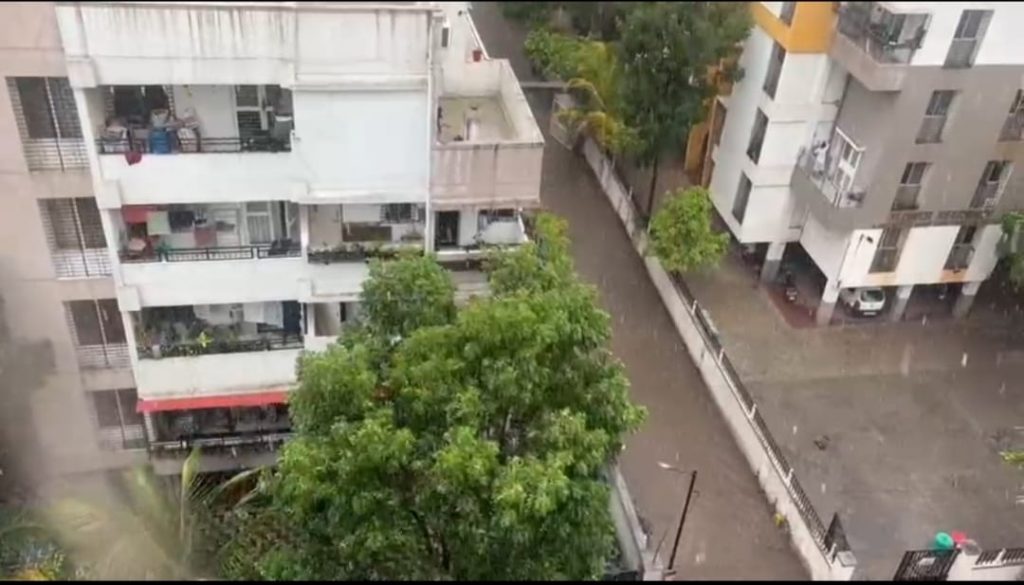 Rain Lashes Kondhwa, Katraj Areas