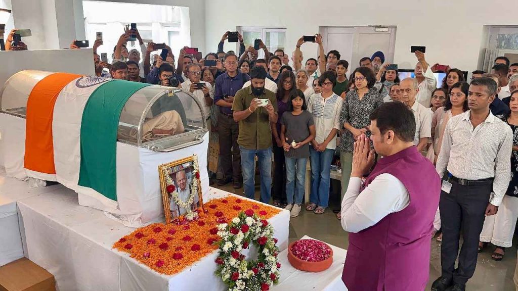 Renowned Astrophysicist Dr. Jayant Narlikar Laid to Rest with Full State Honours in Pune