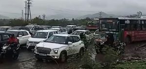 Traffic jam on Pune satara highway