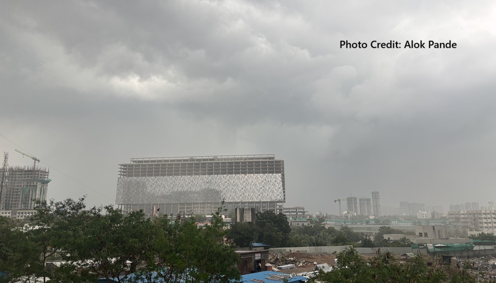 cloud weather rain pune wind