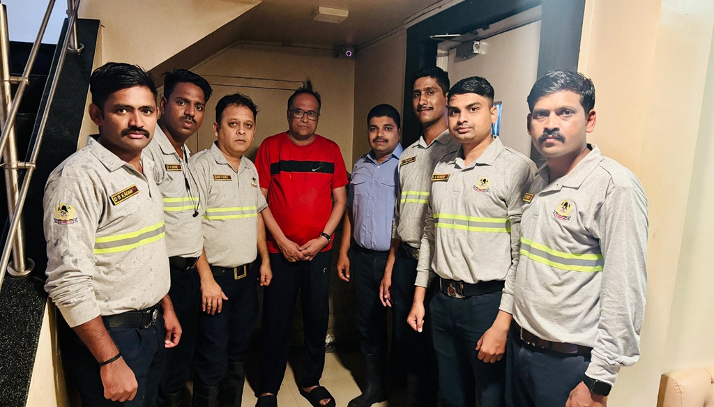 senior citizen rescued from lift in Pune
