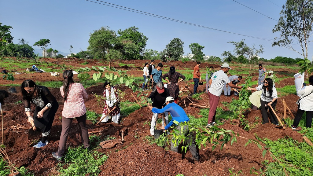 Army wives tree plantation Anandwan Pune