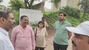 MLA Pathare Conducts Inspection Tour of Roads and Infrastructure Works in Vadgaonsheri Constituency