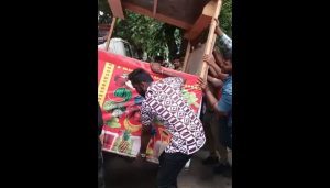 Pune’s Illegal Hawker