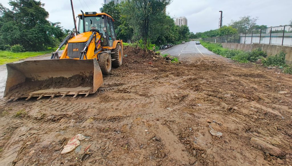 Hinjawadi Phase 2 to Laxmi Chowk Road Clearing Begins