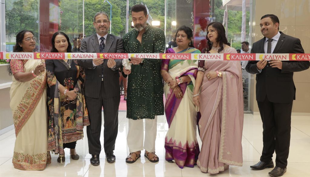Kalyan Jewellers Expands Footprint with Grand Showroom Launch in Pune