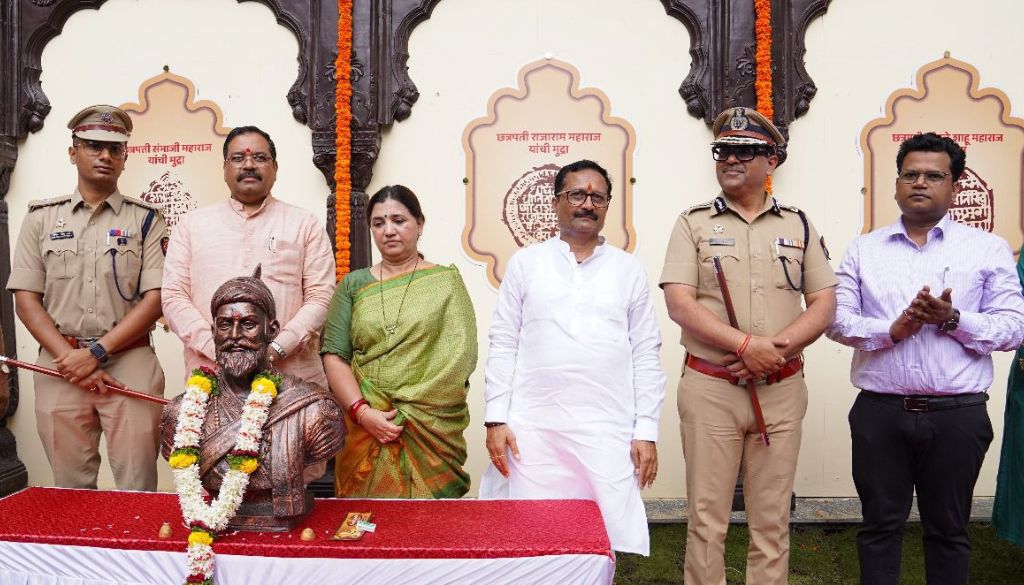 Minister Madhuri Misal Urges PMC and Police to Tackle Encroachments