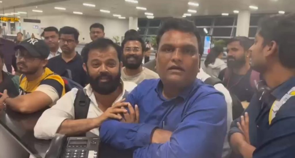 Pune-Bound Flyers Stranded for Hours at Delhi Airport