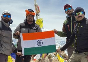 Pune Mountaineers Successfully Summit Mount Yunam