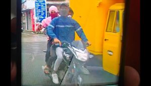 Robbery at Gajanan Jewellers on Sinhagad Road