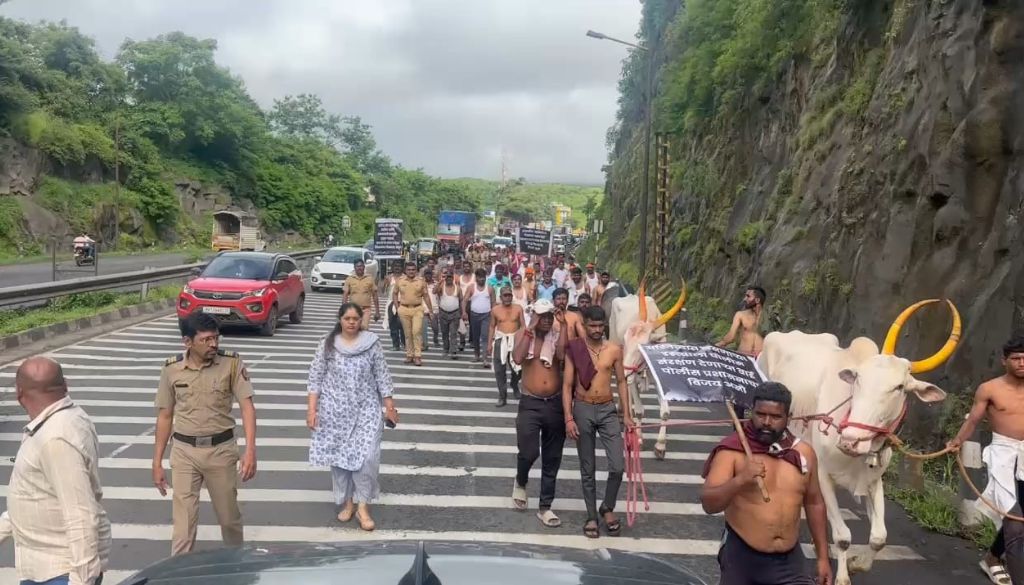 Satara Villagers March Towards Mumbai Over Alleged Illegal Quarry Permits
